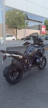 BMW R 1250 GS mit 1 Jahr Gwl. 4 Pakete uvm. - MOTORRAD AUS DEM JAHR 2022