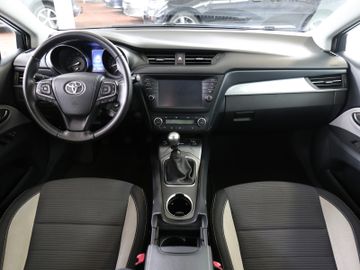 Toyota Avensis 1.8 KLIMA SITZHEIZUNG KAMERA 1.HAND