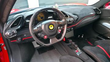 صورة 8 لـ 2018 Ferrari 488 PISTA
