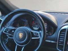 PORSCHE Cayenne Platinum Edition Bose~Pano~PorscheScheck
