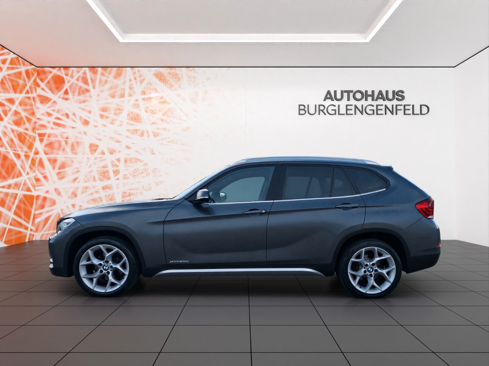 Fahrzeugabbildung BMW X1 xDrive 20 d ! LEDER ! NAVI ! KAMERA ! PANO !