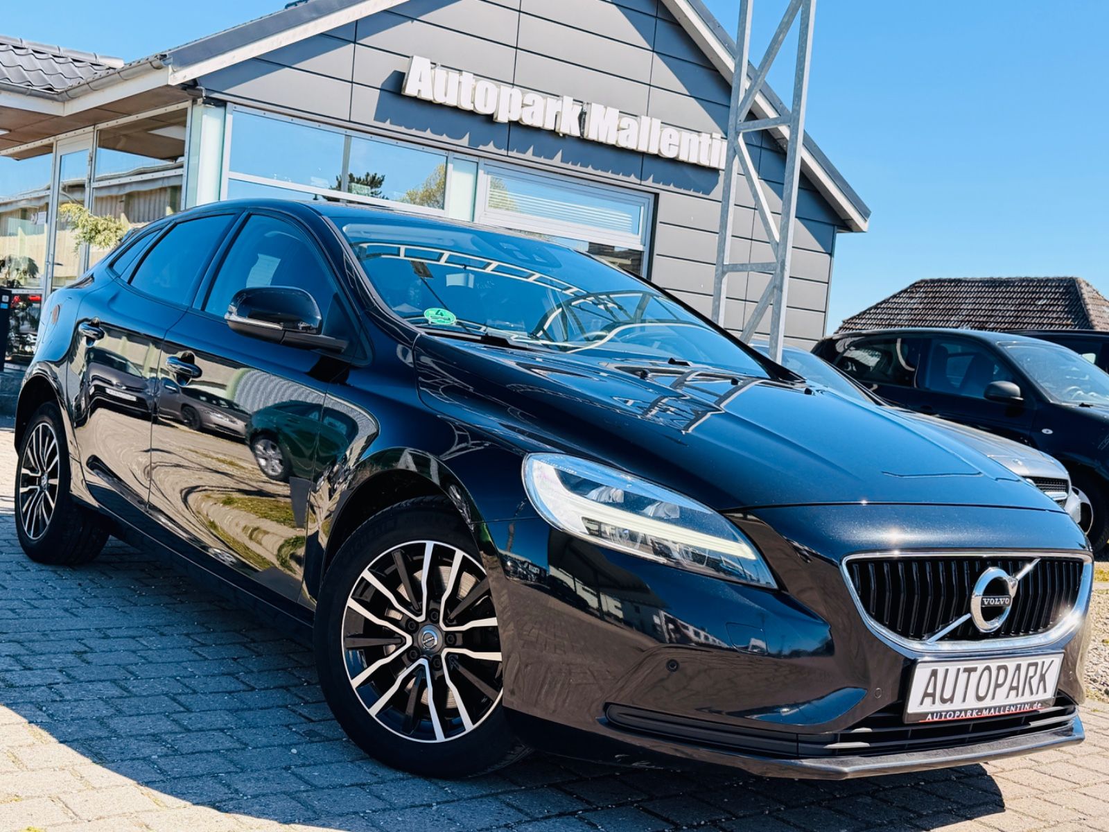 VOLVO V40