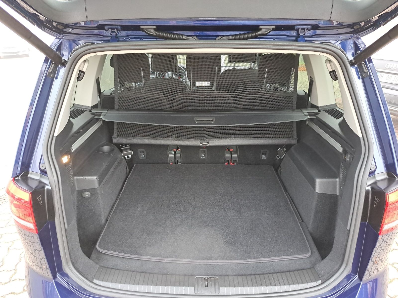 Volkswagen Touran - Bild 12