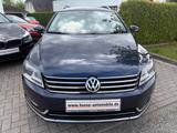 Volkswagen Passat Variant Highline BlueMotion-Vollleder- - Volkswagen Passat aus 2011: Highline