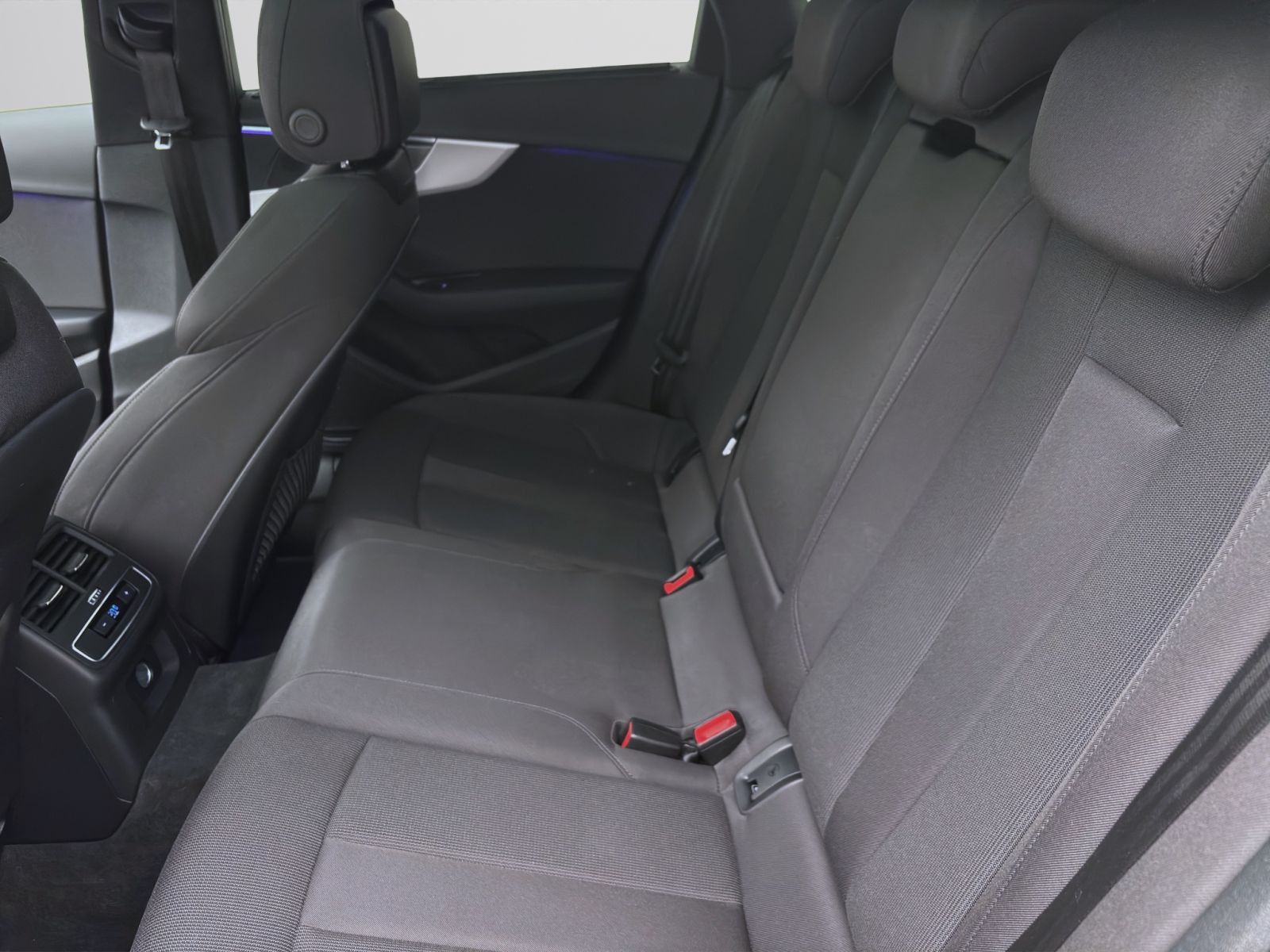 Audi A4 - Bild 16