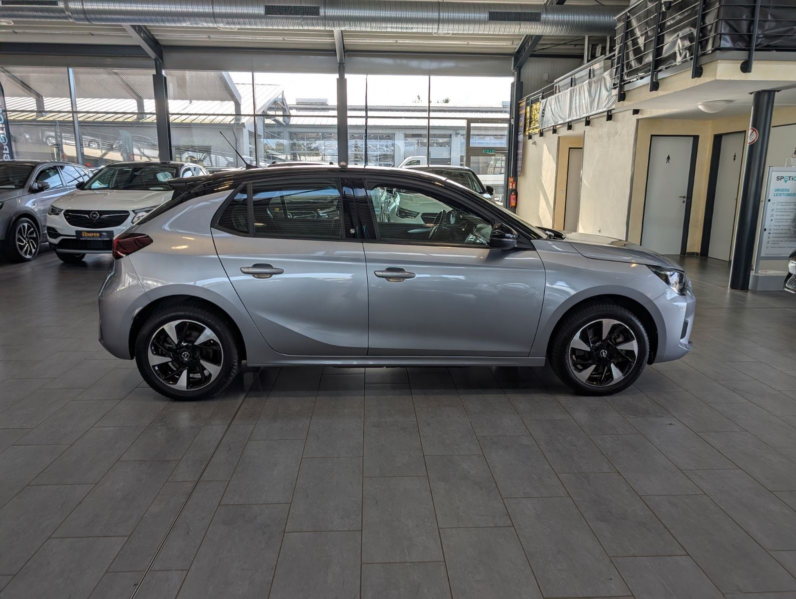 Opel Corsa SHZ Android Apple DAB Tempomat 7,4 kWh OPC imagem 2