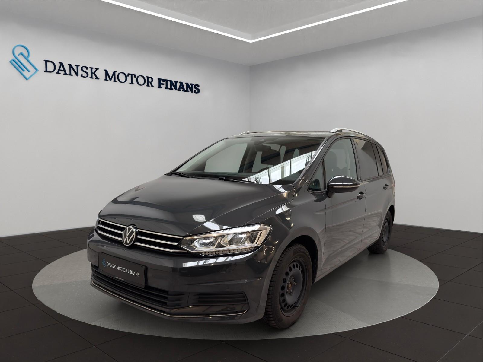 Volkswagen Touran // Abstandstemp. // Fahrassistenzpaket