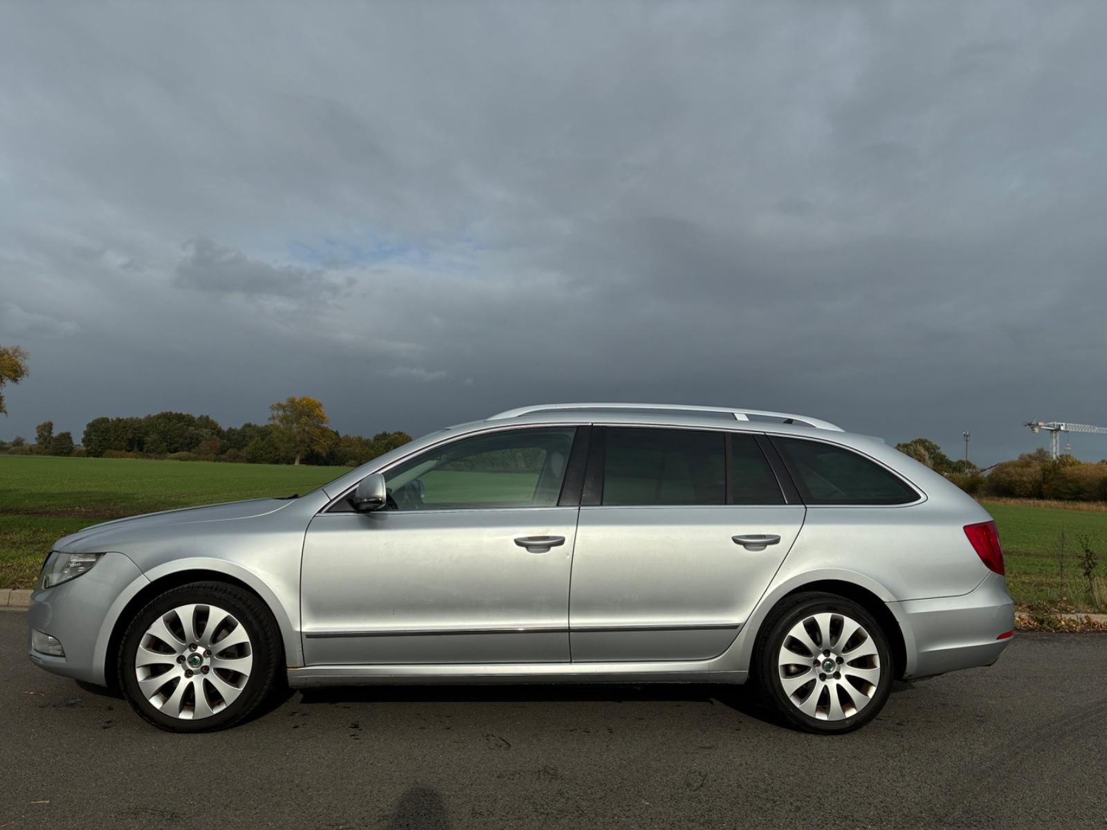 Skoda Superb 2010 — photo 5