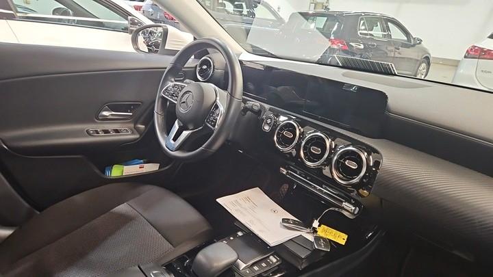 Mercedes-Benz CLA 180d Shooting Brake AHK*ACC*WIDE*CARPLAY, миниатюра 6