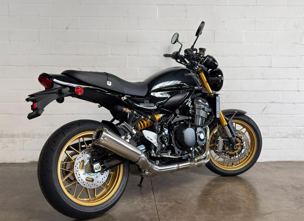 Kawasaki Z900RS SE Black Ball Edition - absolutes Unikat!