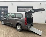 Opel Combo Behindertengerecht Rollstuhlrampe 5+1 - Opel Combo B mit Benzin-Antrieb