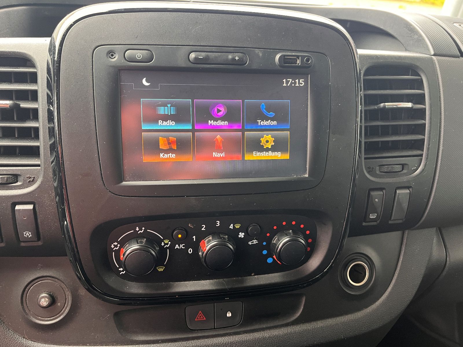 Fahrzeugabbildung Opel Vivaro B  Kombi L2H1  2,9t
