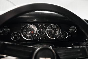 1973 Aston Martin V8 VANTAGE — миниатюра 12