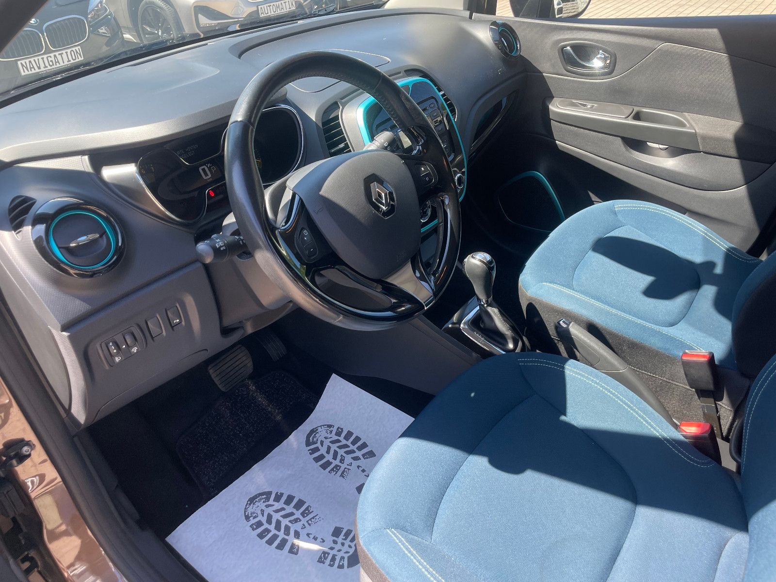 RENAULT Captur, 2016, Benzin, 120 PS