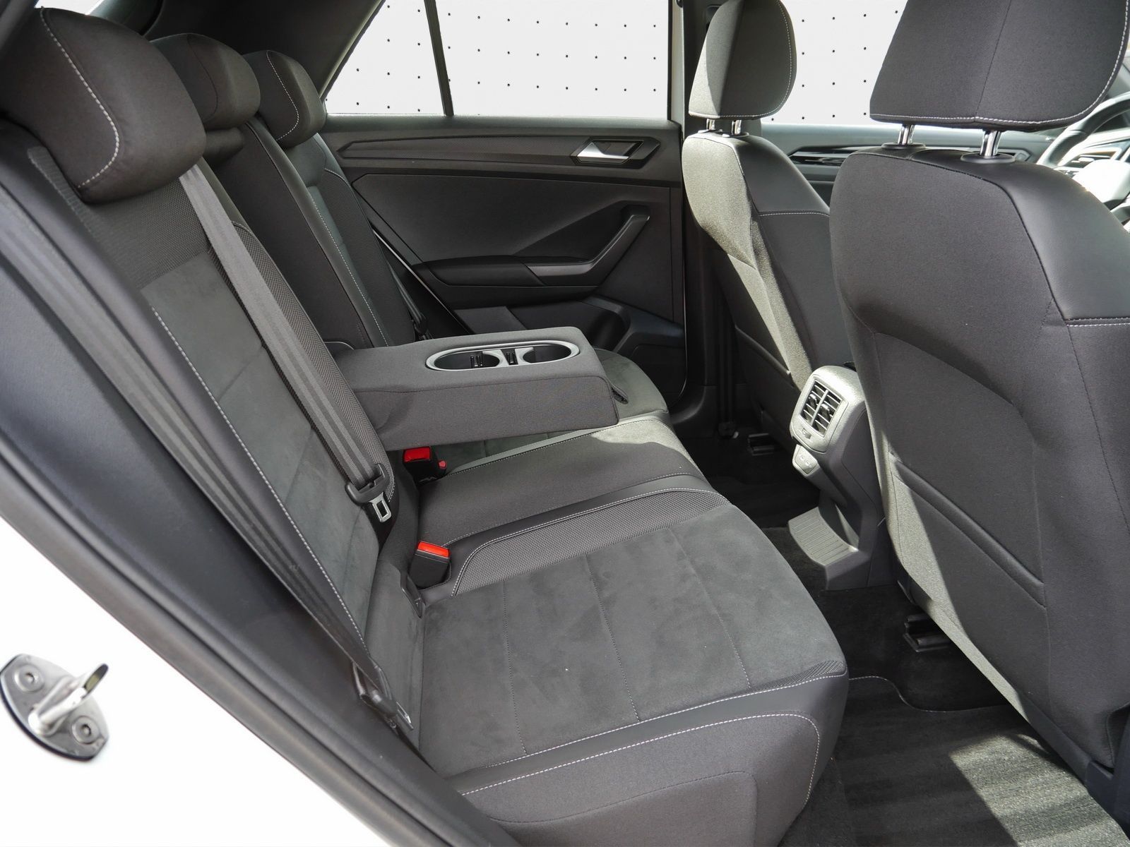 Volkswagen T-Roc - Bild 16