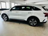 Kia Sorento Platinum 4WD Plug-In Hybrid - Kia Sorento Platinum mit Hybrid-Antrieb (Benzin/Elektro)