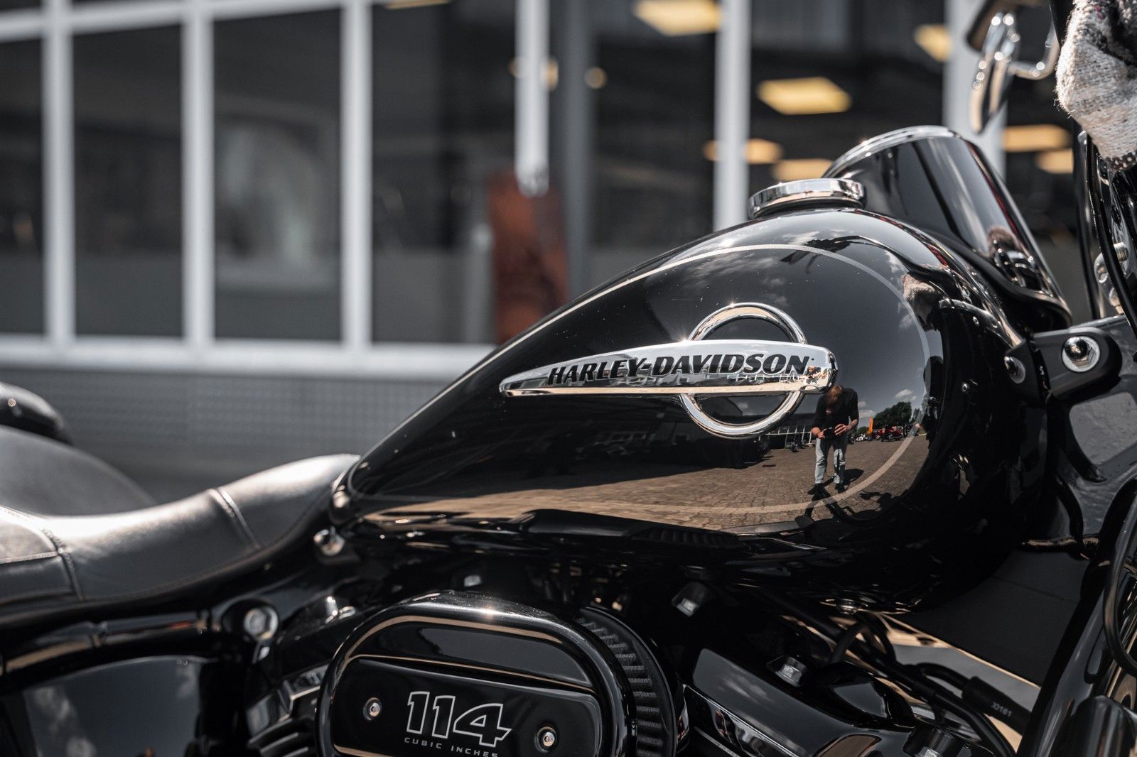 Fahrzeugabbildung Harley-Davidson FLHC Heritage - Chicano Umbau - Motorumbau -