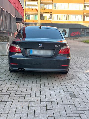 BMW e60 523 i