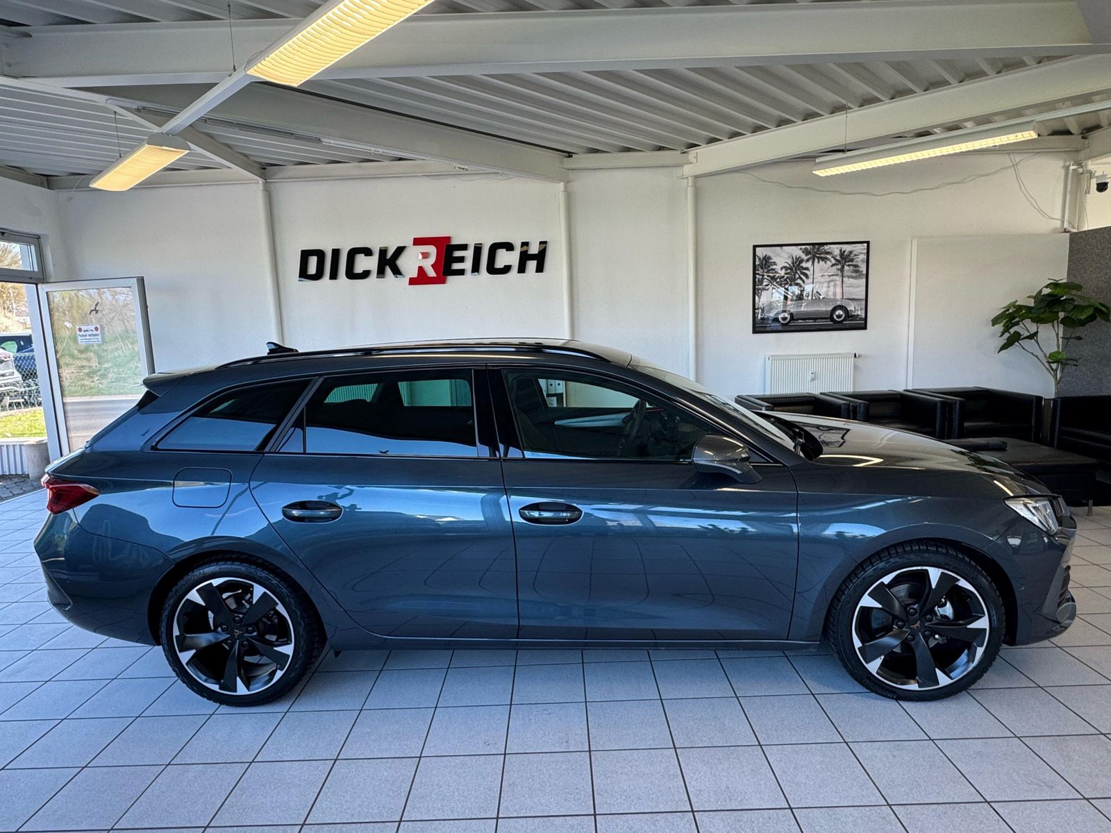 Fahrzeugabbildung CUPRA Leon 1.5eTSI DSG Matrix Cam Vision+ el. Heck AHK