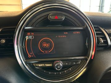 MYAUTOCENTER – Gebraucht- und Jahreswagen mit Werkstattservice in Pfaffenhofen MINI Mini 5-trg. Cooper D *Navi*Pano*