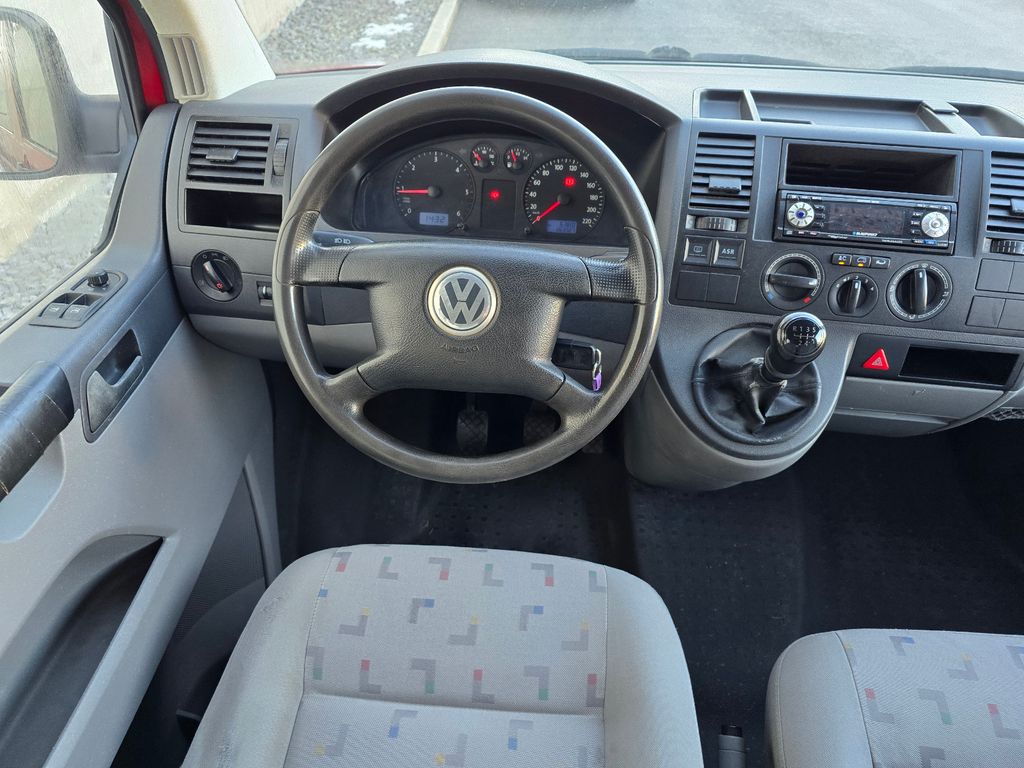 VW T5 Caravelle 9 Sitzer 1.9TDI 105PS AHK HU NEU!! VW T5 Caravelle 9 Sitzer 1.9TDI 105PS AHK HU NEU!!