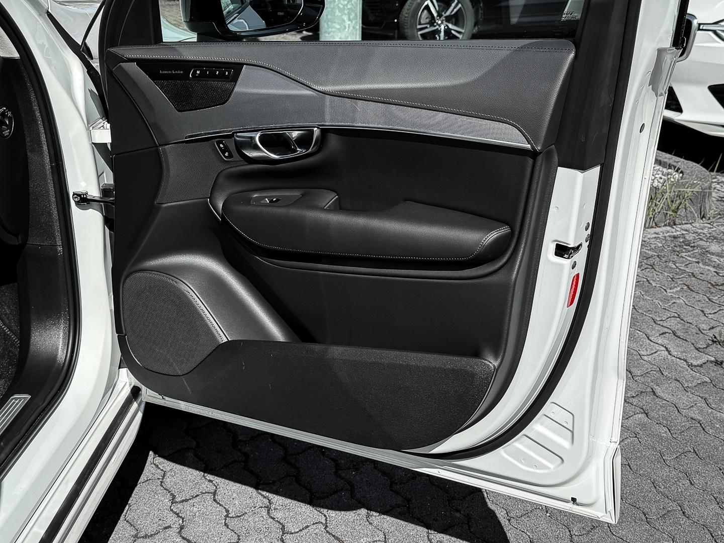 Volvo XC90 Ultimate Dark AWD B5 Diesel EU6d 7-Sitzer H, миниатюра 16