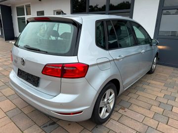 Volkswagen Golf - 4