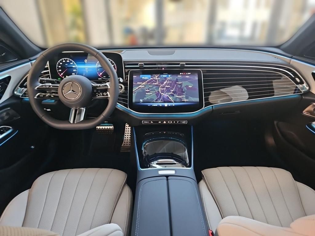 Fahrzeugabbildung Mercedes-Benz E 200 4M Limousine ++AMG+AHK+21''ZOLL+PANO+HEAD+