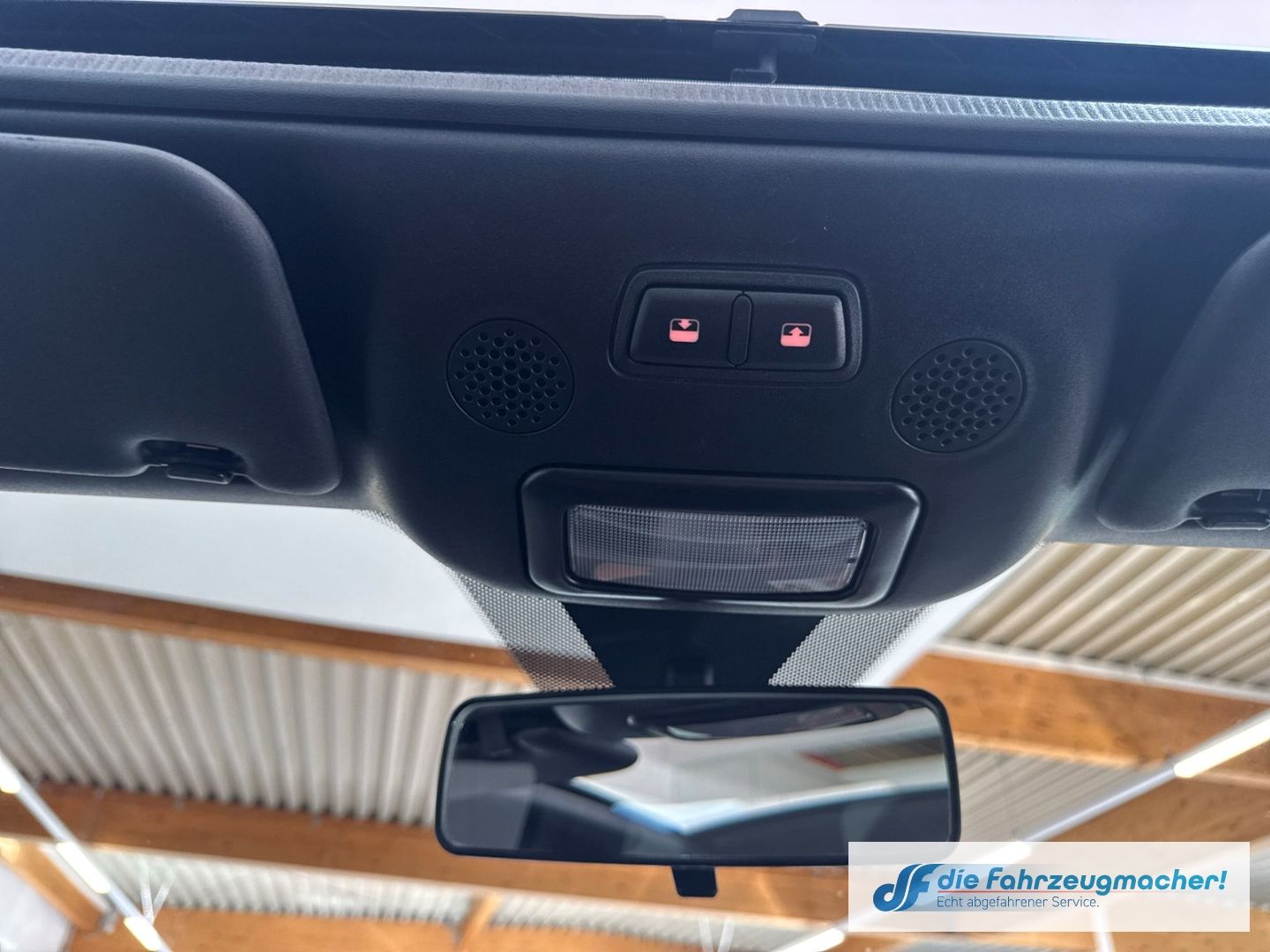 Fahrzeugabbildung Fiat 500 Cabrio Dolcevita 1.0 Mild Hybrid 5tkm Navi A