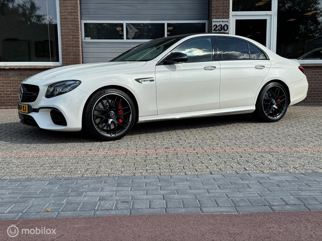 Image of Mercedes-Benz E 63 AMG