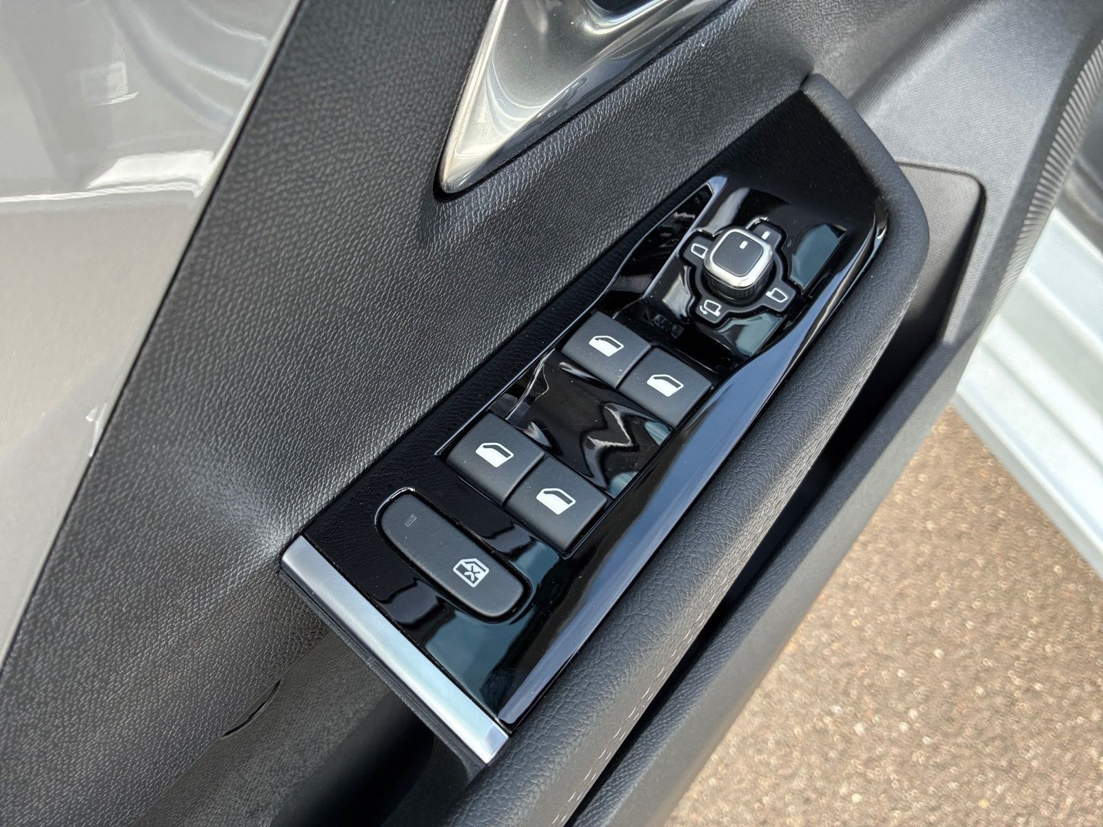 Fahrzeugabbildung Opel Astra L 1.2 Turbo GS Kamera,Pano,Sitzhzg,Allw.