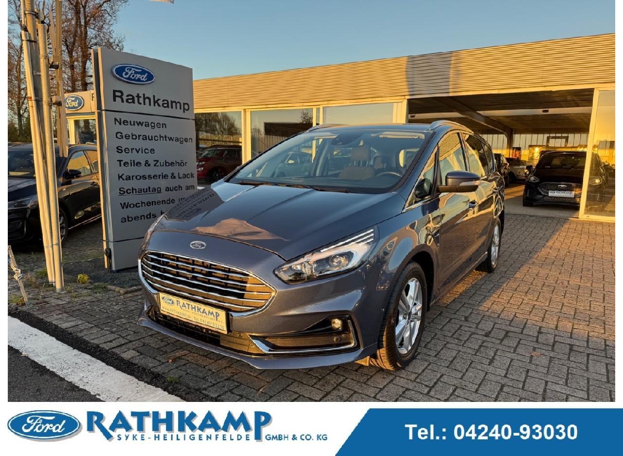 Ford S-MAX Hybrid Titanium