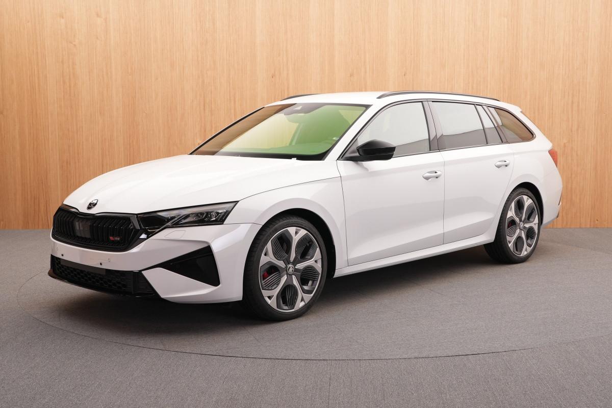Skoda Octavia 2.0 TSI DSG RS AHK Matrix Navi Facelift