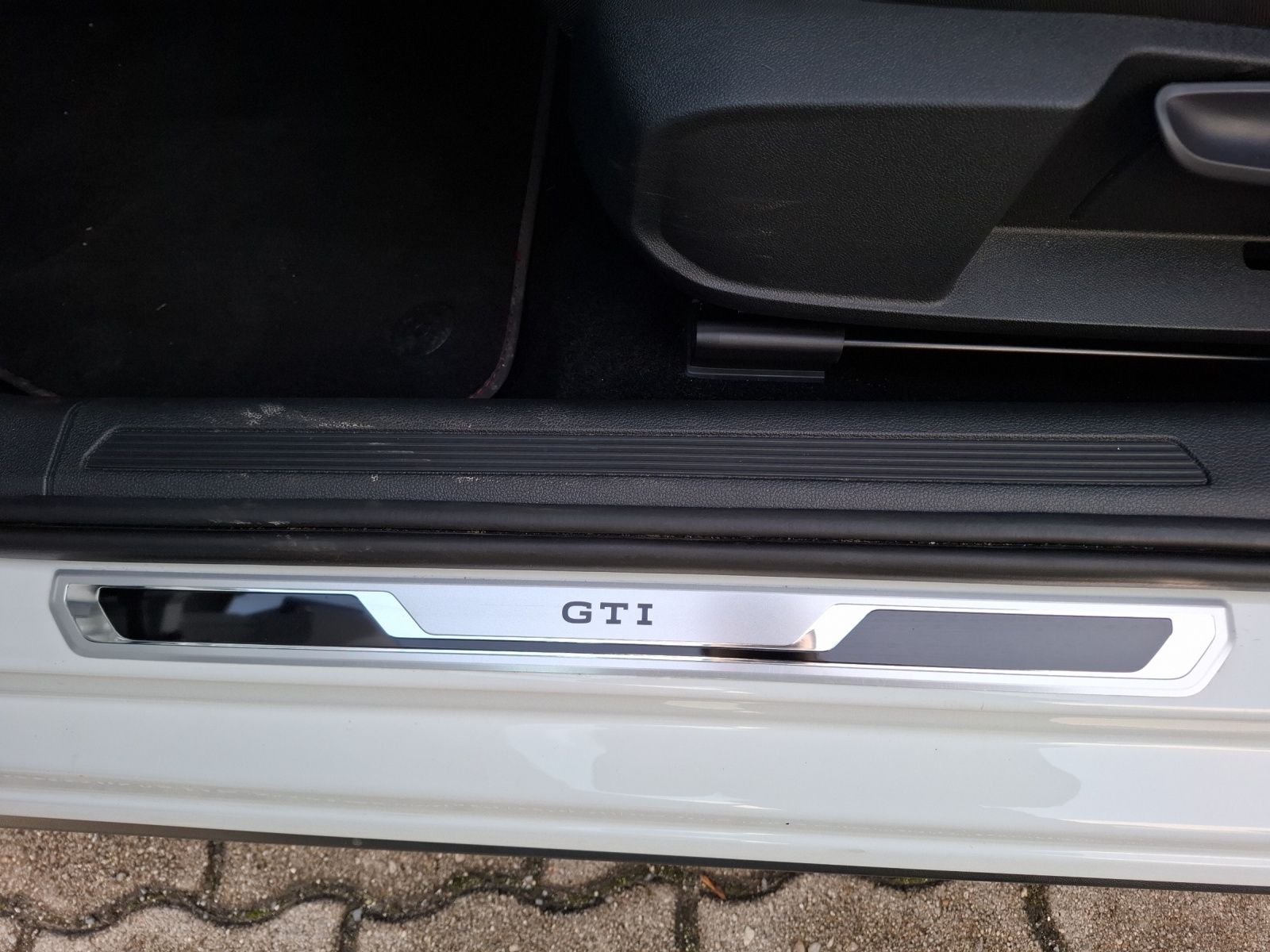 Fahrzeugabbildung Volkswagen Polo GTI DSG Matrix Navi VC ACC APP SHZ PDC
