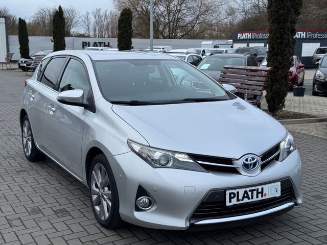 Toyota Auris  Hybrid Life+