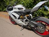 Ducati Panigale V2 - White Rosso - Offers matching your search criteria