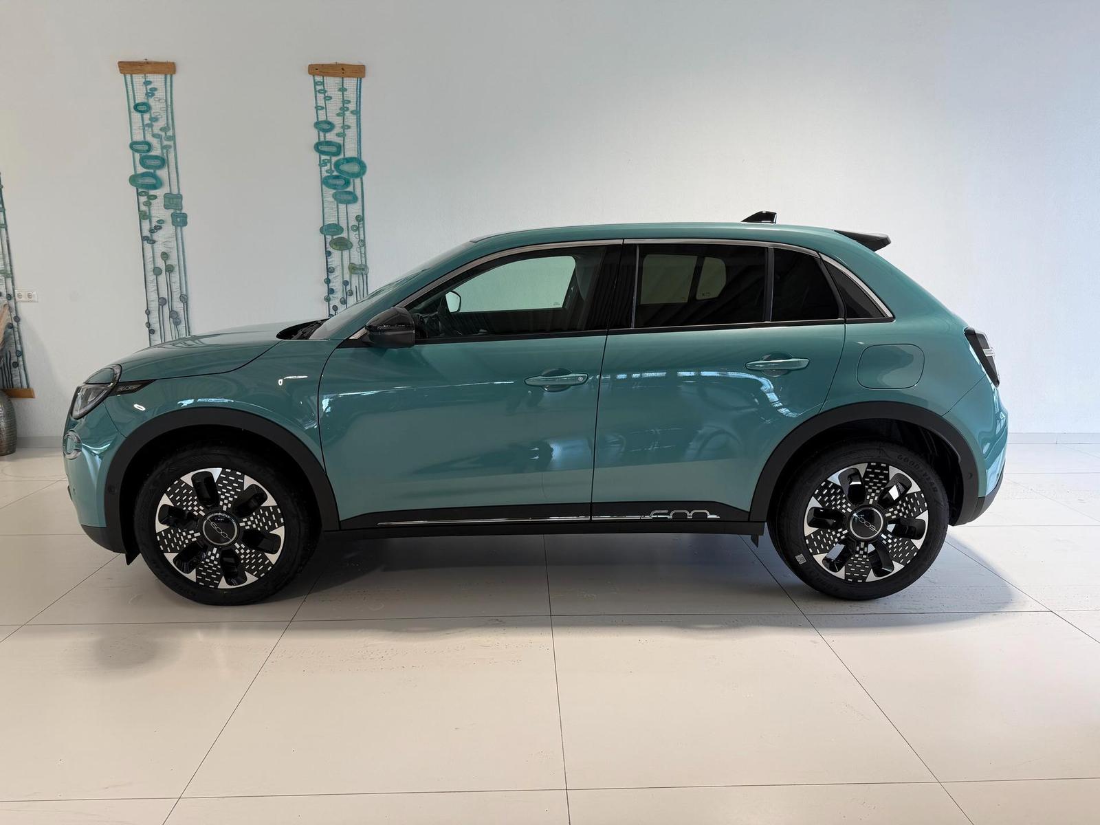 Fiat 600 La Prima Hybrid 1.2 T3 81 kW (110 PS) DCT...
