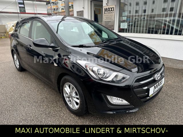 Hyundai i30 blue 1.6 CRDi Automatik-1 HAND-AHK-KLIMAAUT-