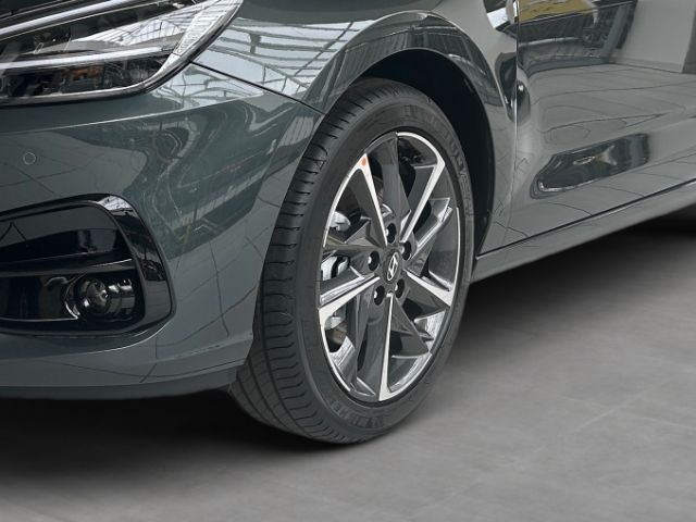Fahrzeugabbildung Hyundai i30cw Advantage MY25 Plus-Paket NAVI+PDC vorne u