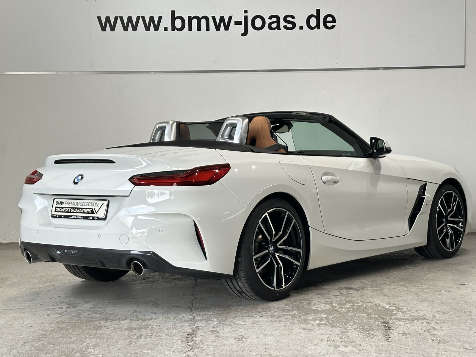 Fahrzeugabbildung BMW Z4 sDrive20i Sportpaket Harman Kardon