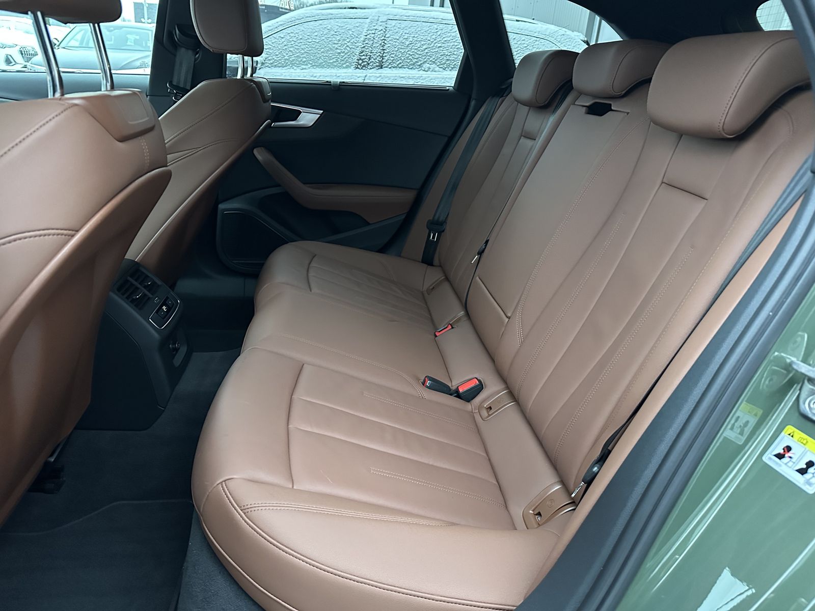 Fahrzeugabbildung Audi A4 Avant 35 TDI S-Line Black NAV+LED+B&O+V-COCK