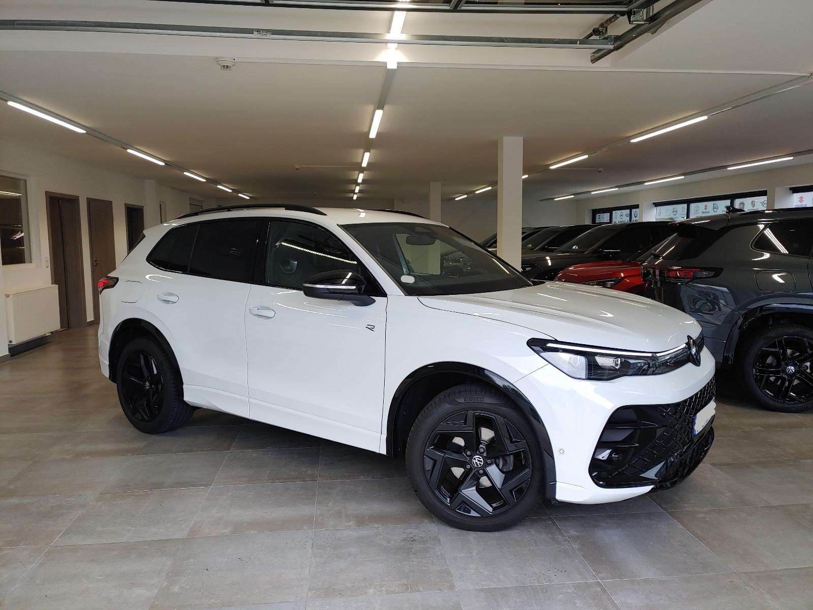 Volkswagen Tiguan 1.5 eTSI DSG R-Line AHK/Navi/EasyOpen/ACC