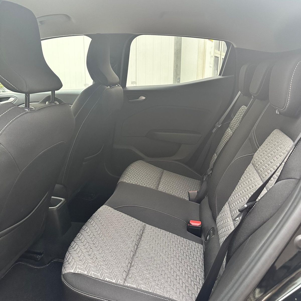 Renault Clio - Bild 8