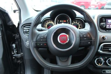 Fahrzeugabbildung Fiat 500X Lounge Aut. Xenon