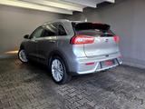 Kia Niro 1,6  GDI VISION, AUTOM., NAVI, R-KAM, ACC - Kia Niro: Limousine