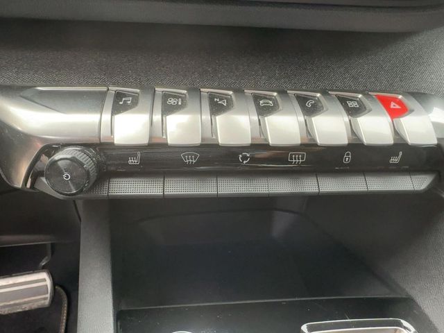 Foto Nummer 16: PEUGEOT 3008