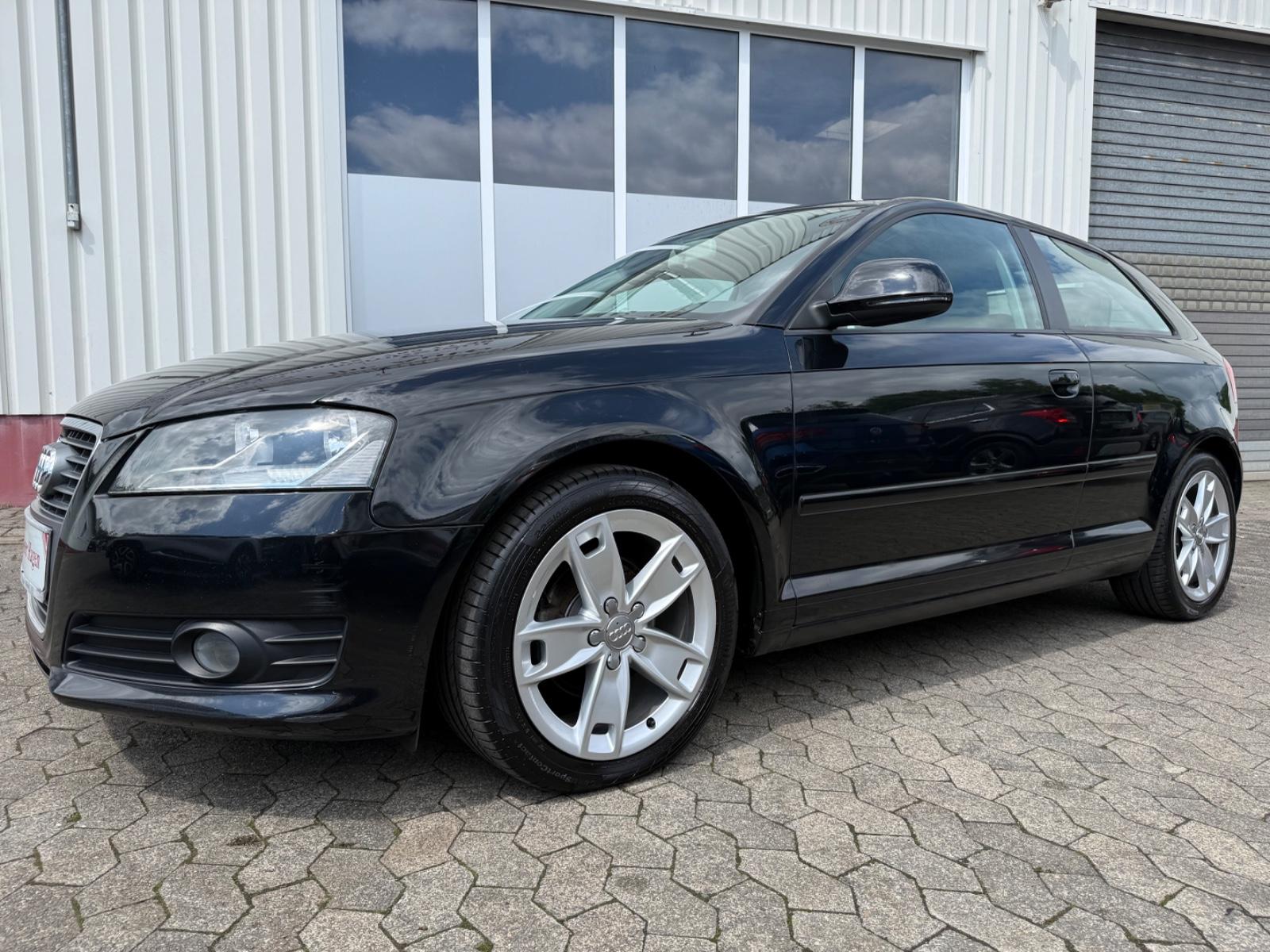 Audi A3 1.6TDI 77kW 105PS Ambition/SHZ/PDC/AHK/1.Hand