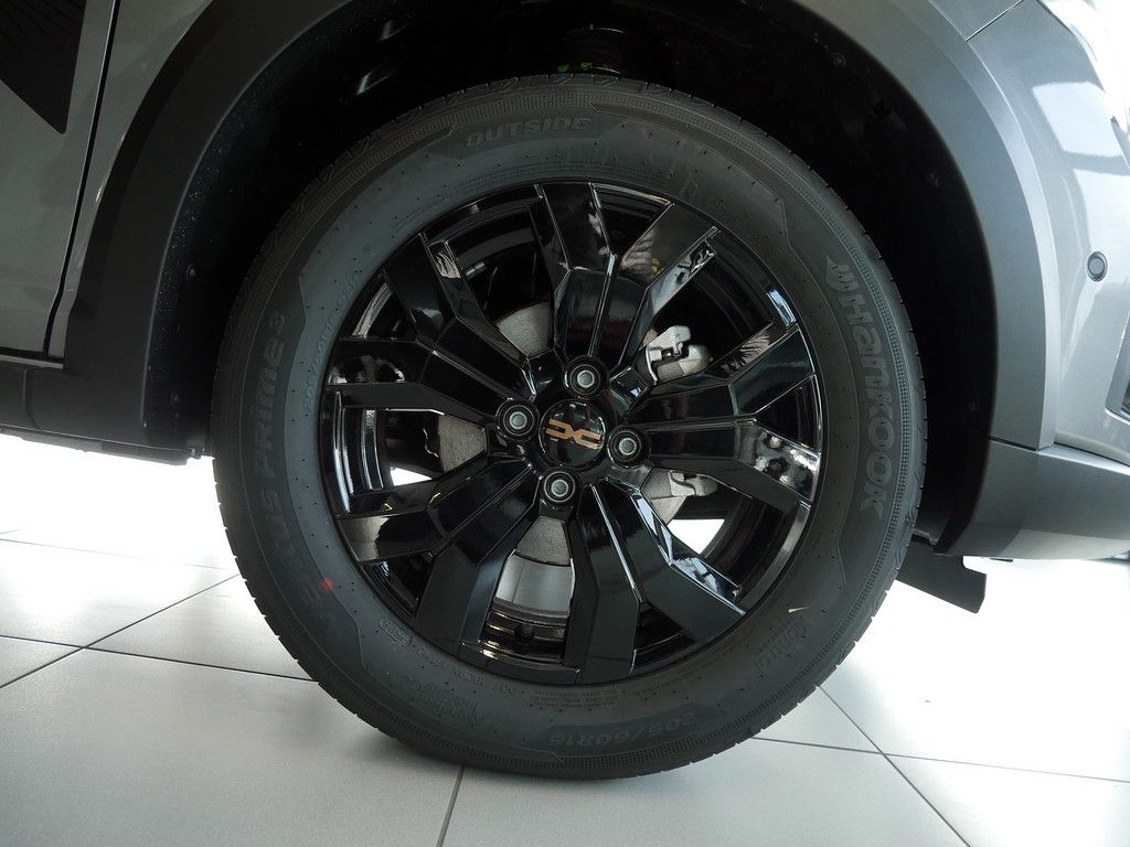 Fahrzeugabbildung Dacia Jogger Extreme TCe 110 5-Sitzer