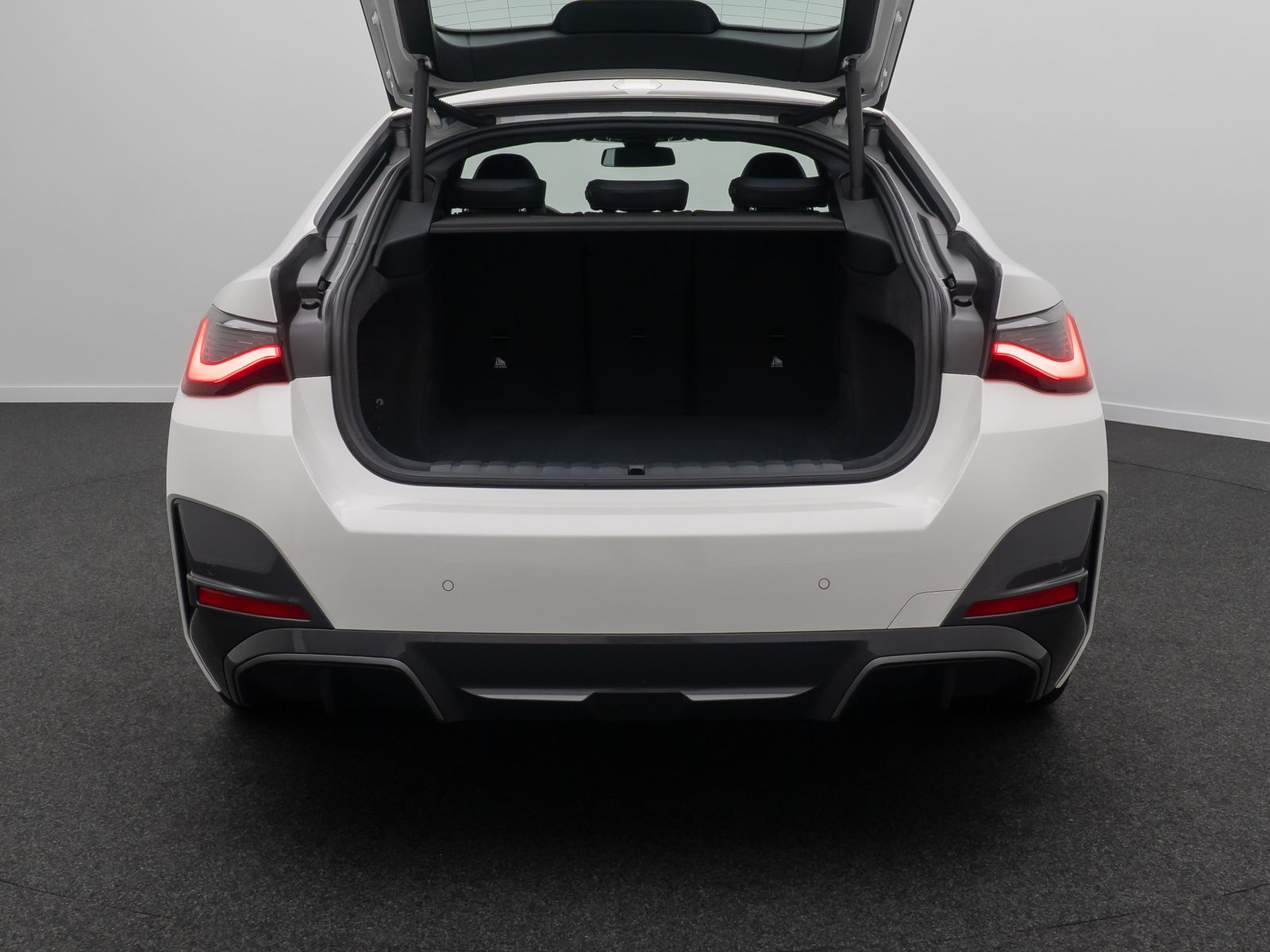 Fahrzeugabbildung BMW i4eD40 Gran Coupe M Sport Kamera DAB H/K 18Zoll