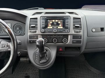 Volkswagen T5 Caravelle - 11